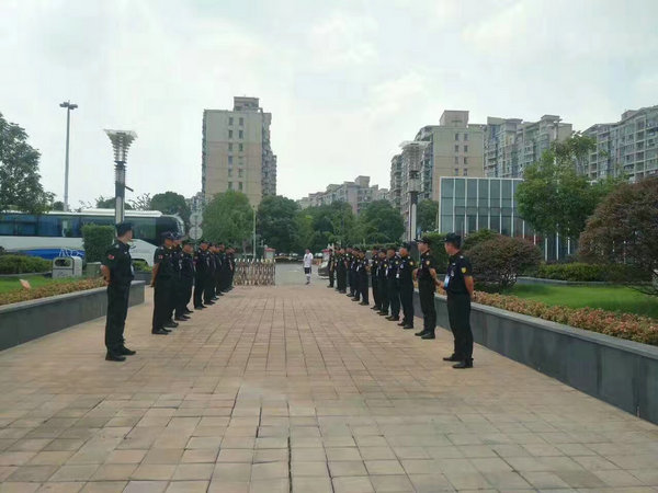杭州保安.jpg